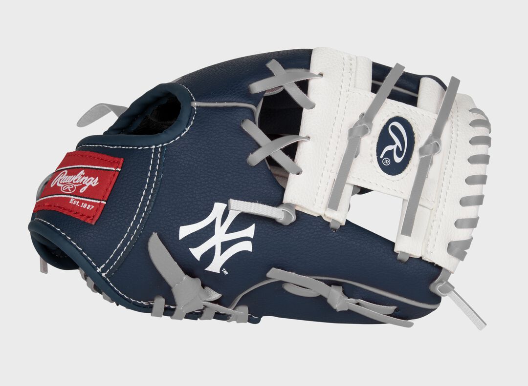 New York Yankees 10-Inch Team Logo Glove - Image 2
