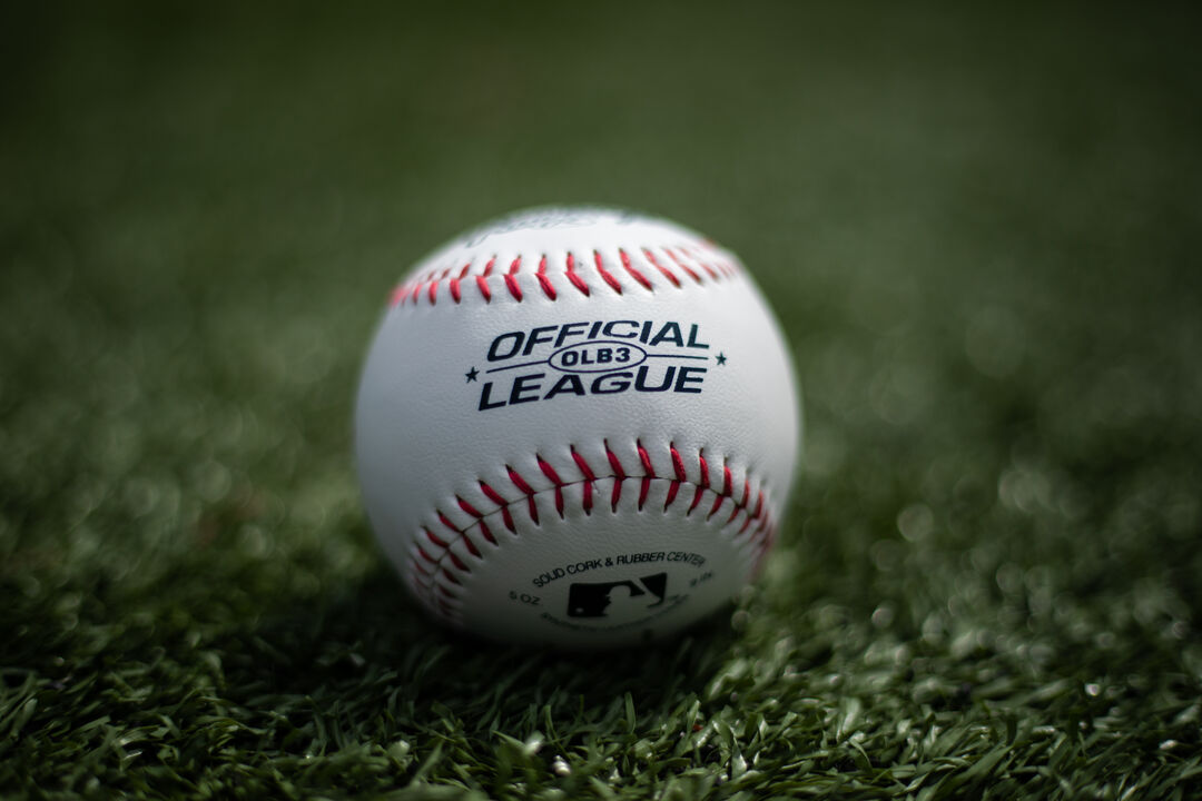 Official League Recreational Baseballs - Image 3