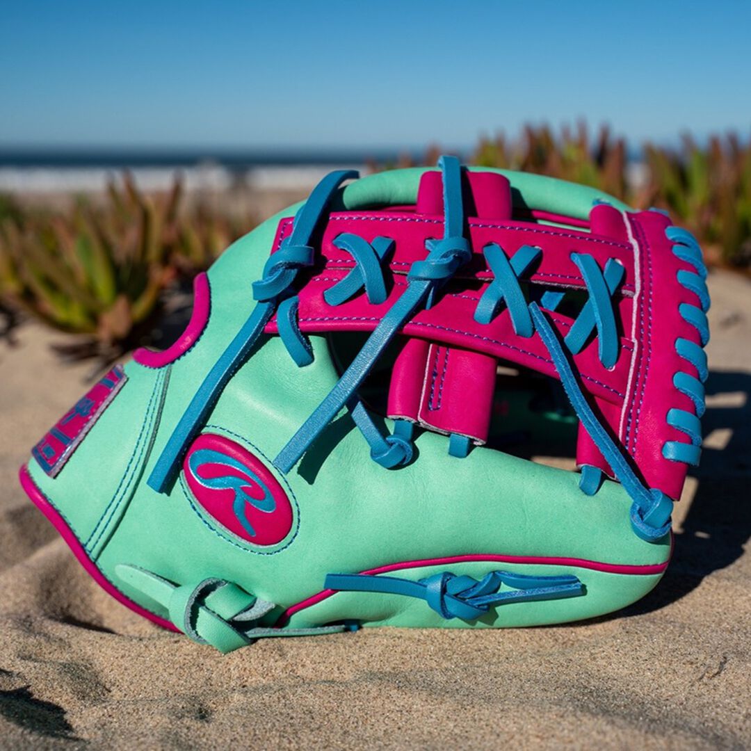 Rawlings Heart of the Hide Spring Break 11.5 Inch Infield Glove Right Hand Throw - Image 2