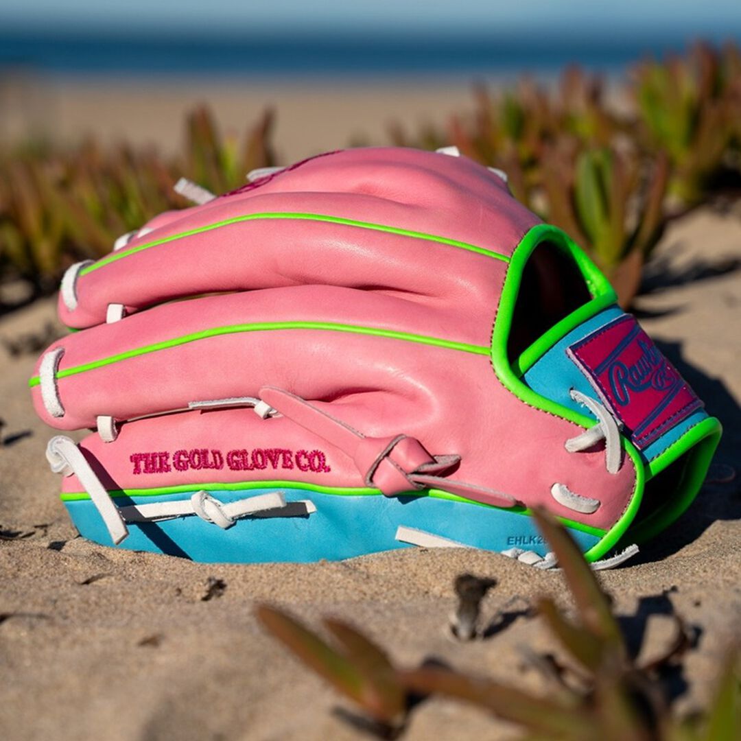 Rawlings Heart of the Hide Spring Break 12 Inch Fastpitch Glove Right Hand Throw - Image 4